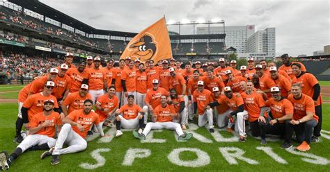 Orioles win AL East, exceeding expectations with unique blend of stars, survivors and castoffs